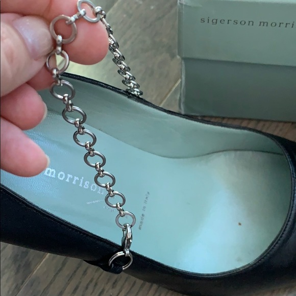 Sigerson Morrison black pumps with silver chain - Picture 4 of 8